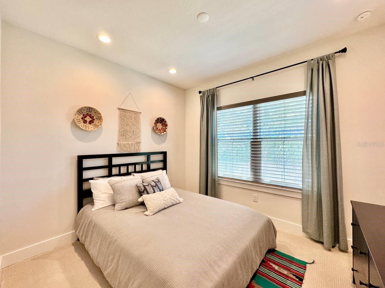 3722 W MANGO AVE #6, TAMPA, FL, 33611