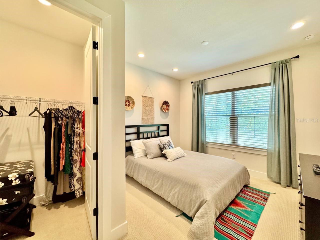 3722 W MANGO AVE #6, TAMPA, FL, 33611