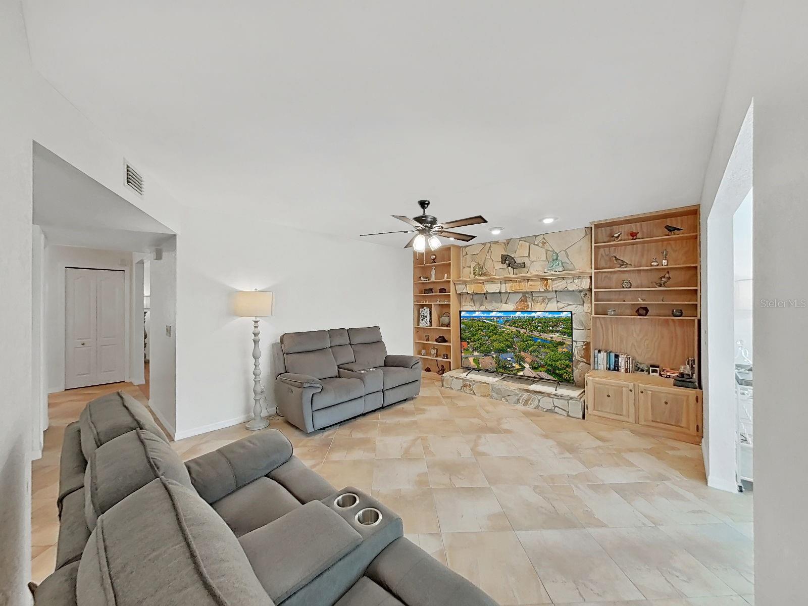 7645 HARBOR VIEW WAY, SEMINOLE, FL, 33776