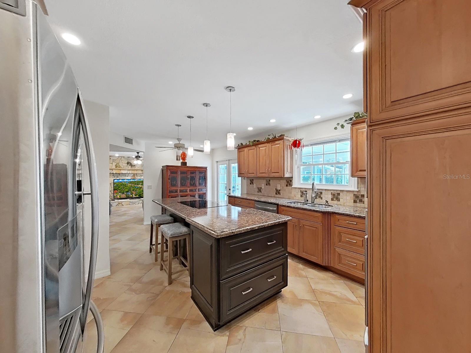 7645 HARBOR VIEW WAY, SEMINOLE, FL, 33776