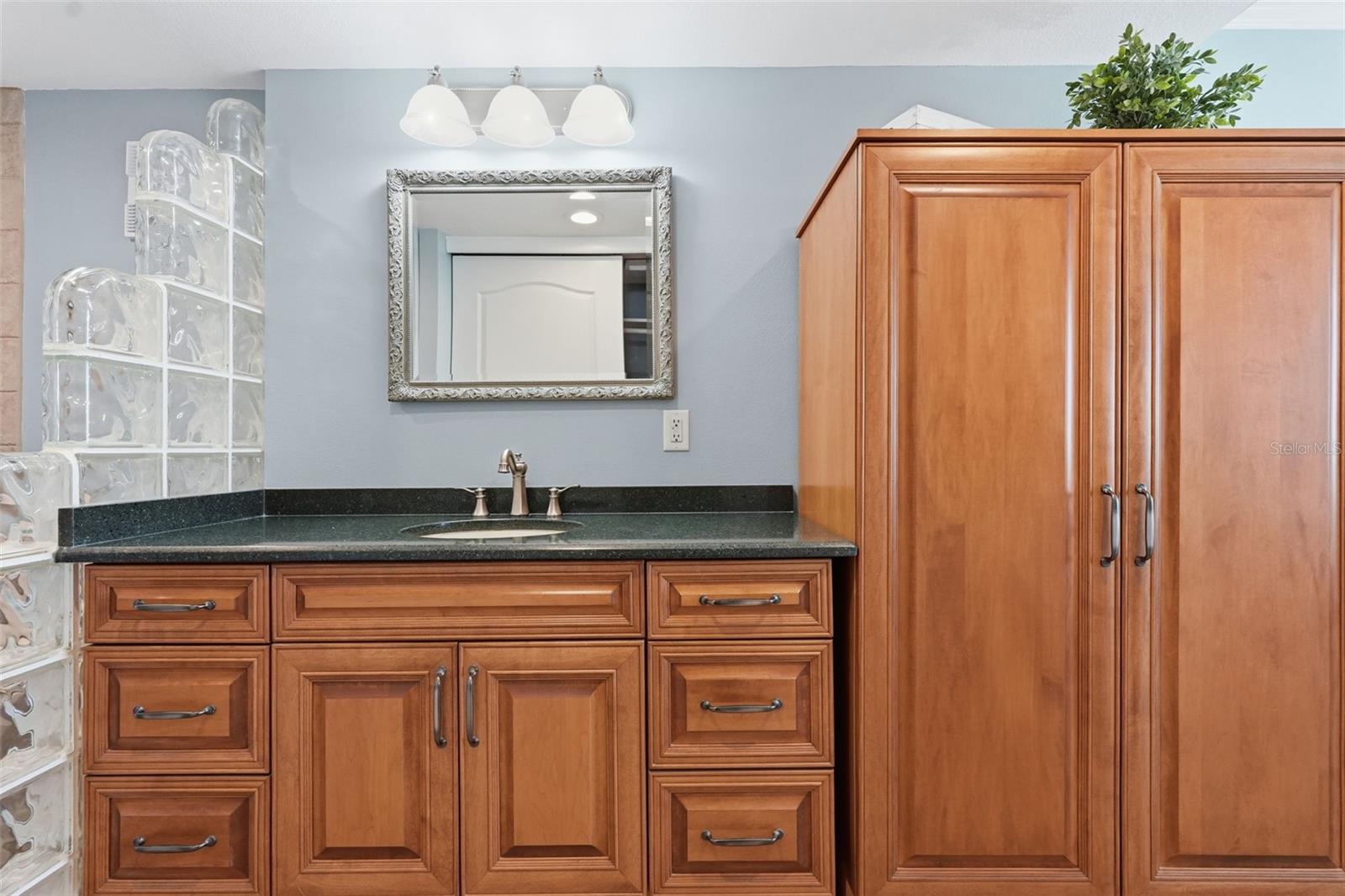 1 KEY CAPRI #608W, TREASURE ISLAND, FL, 33706