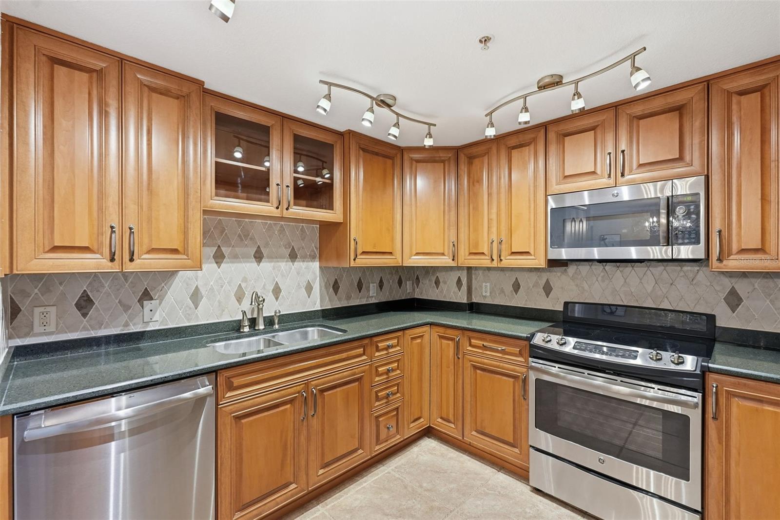 1 KEY CAPRI #608W, TREASURE ISLAND, FL, 33706