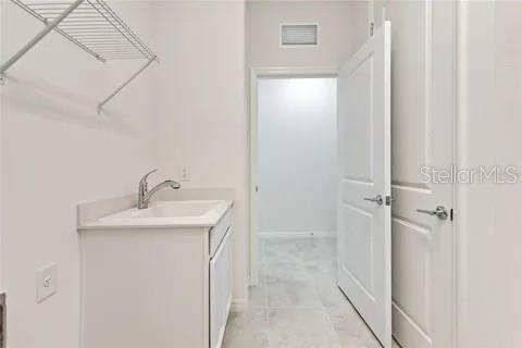 8113 STERNWAY RD, SARASOTA, FL, 34240