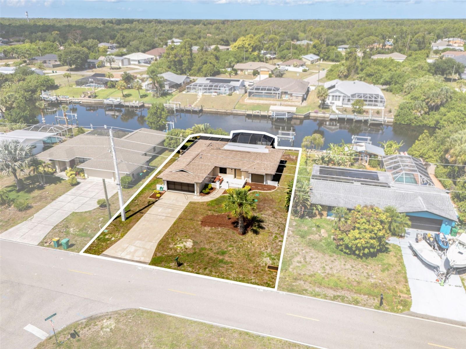 3197 ROCK CREEK DR, PORT CHARLOTTE, FL, 33948