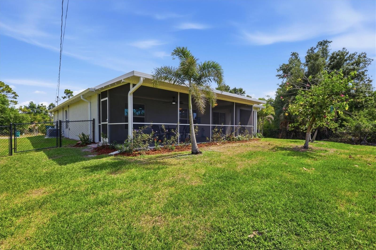 5049 WHITE AVE, PORT CHARLOTTE, FL, 33981