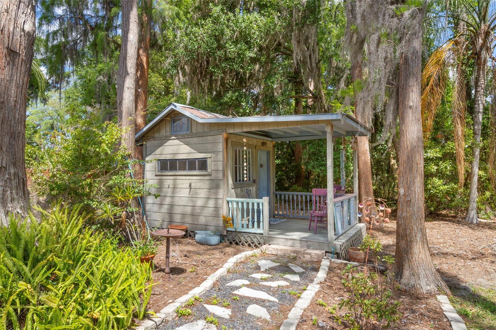 19229 BLOUNT RD, LUTZ, FL, 33558