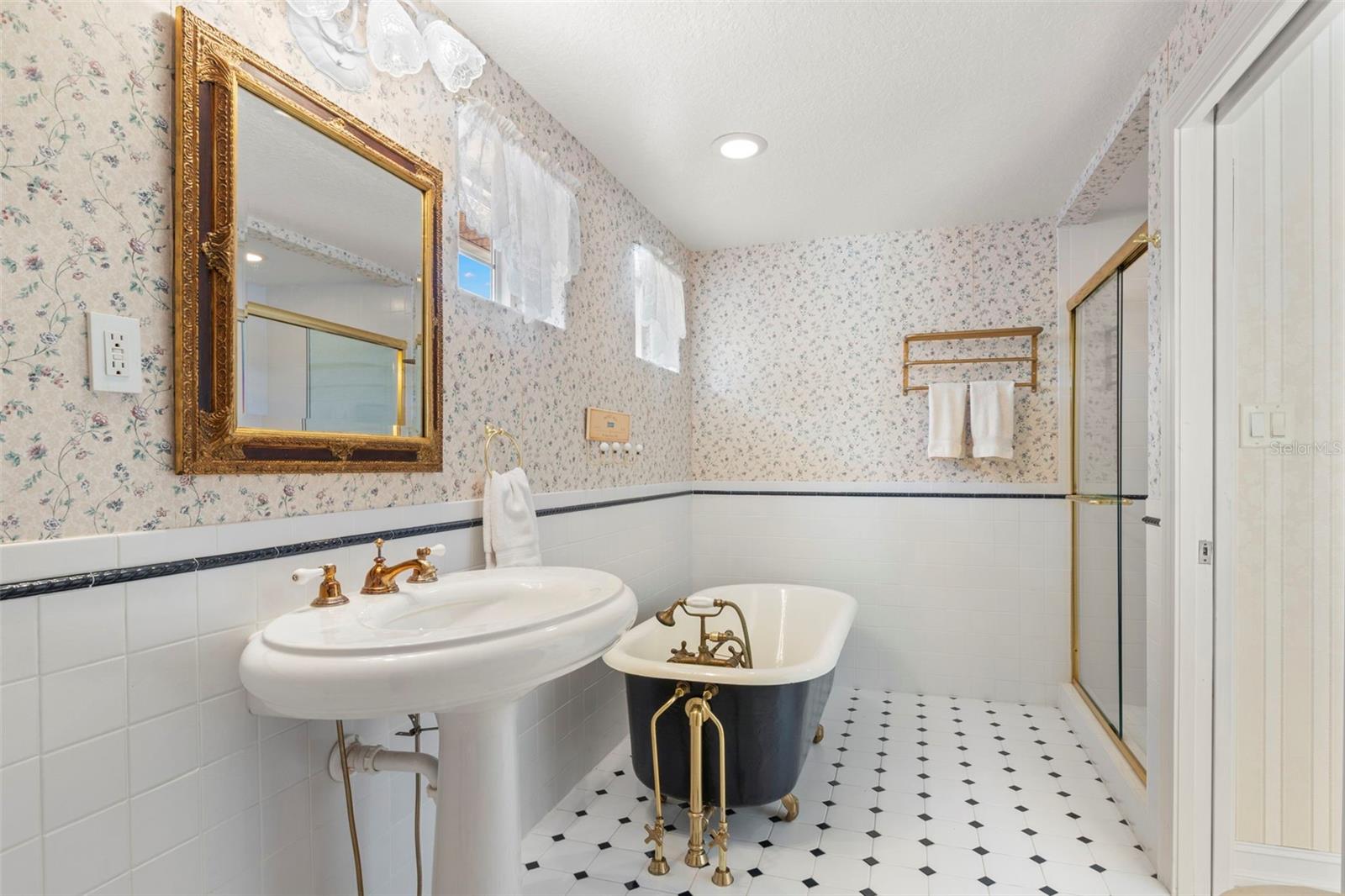 19229 BLOUNT RD, LUTZ, FL, 33558