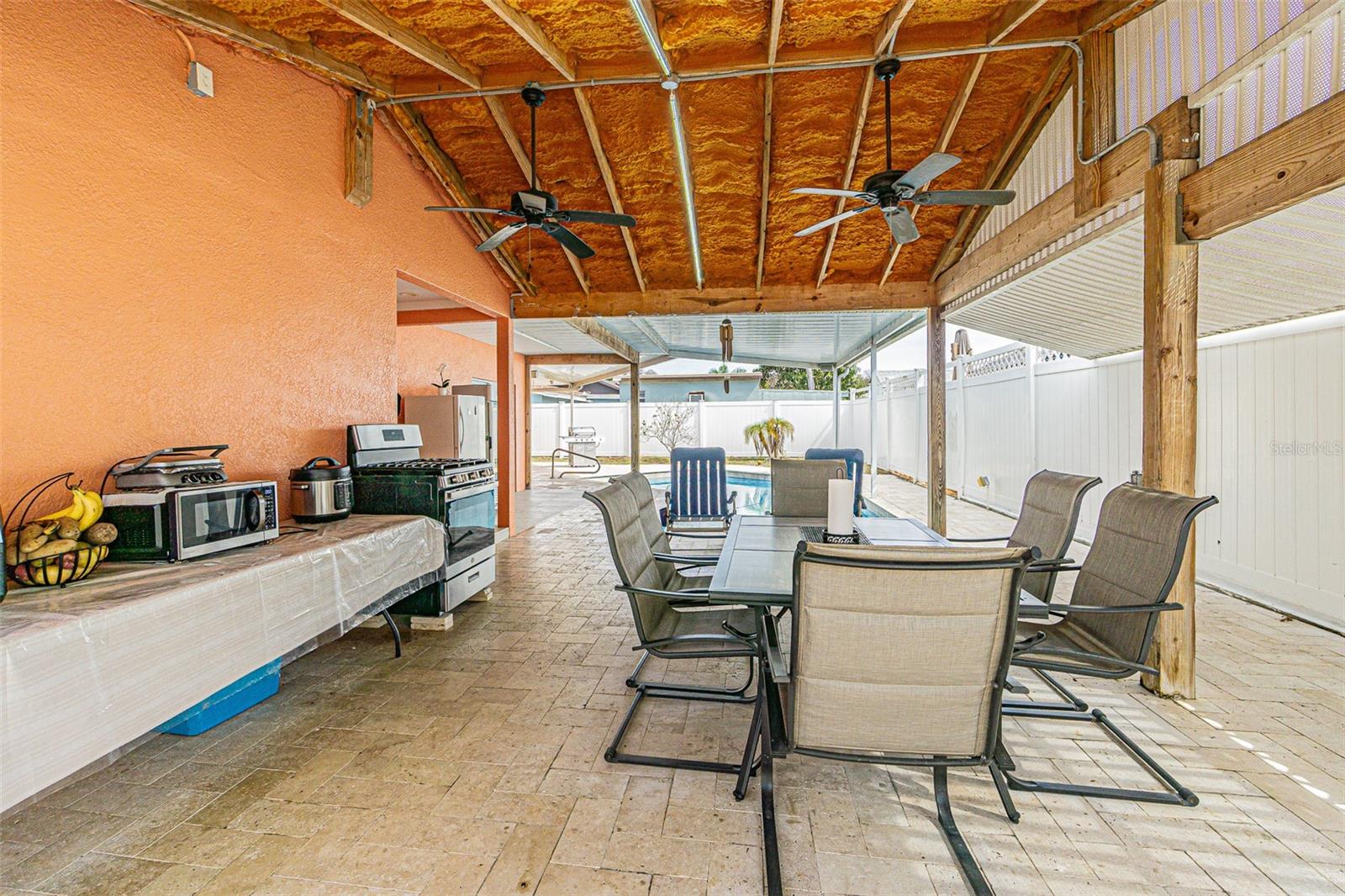3112 W HENRY AVE, TAMPA, FL, 33614