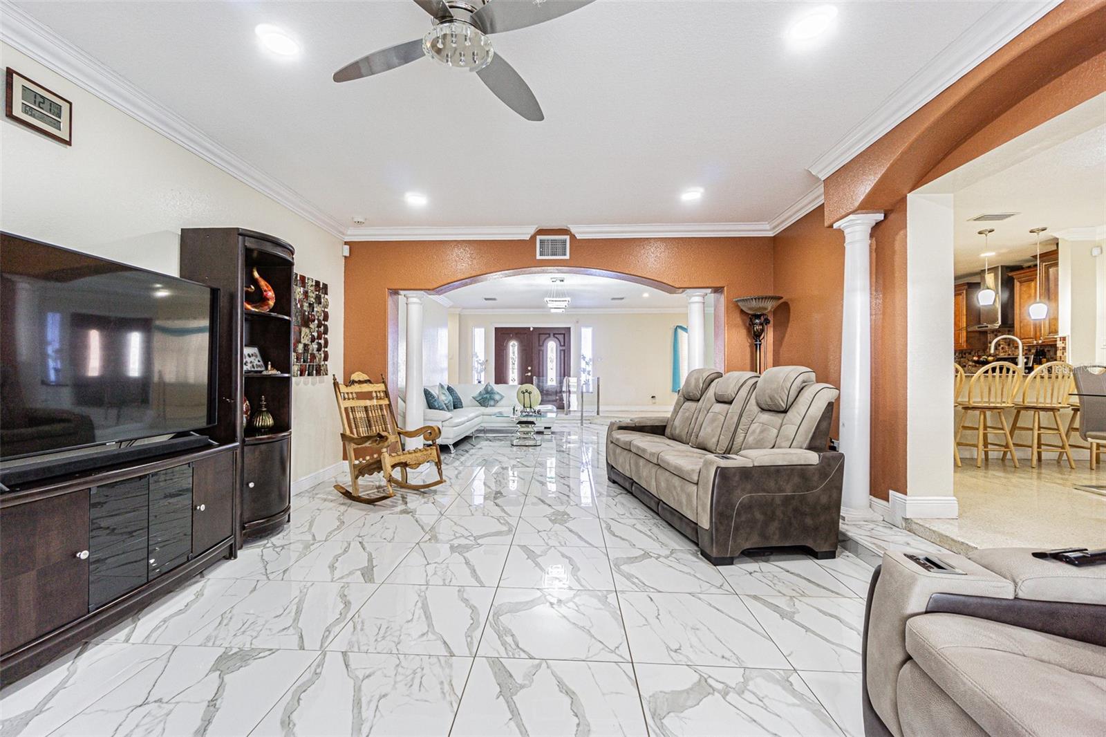 3112 W HENRY AVE, TAMPA, FL, 33614