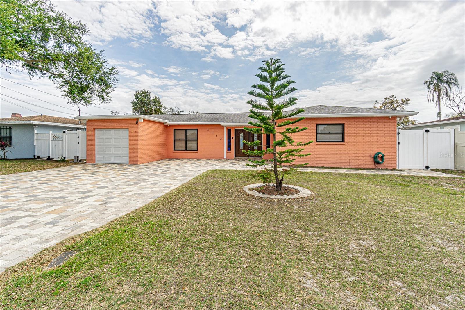 3112 W HENRY AVE, TAMPA, FL, 33614