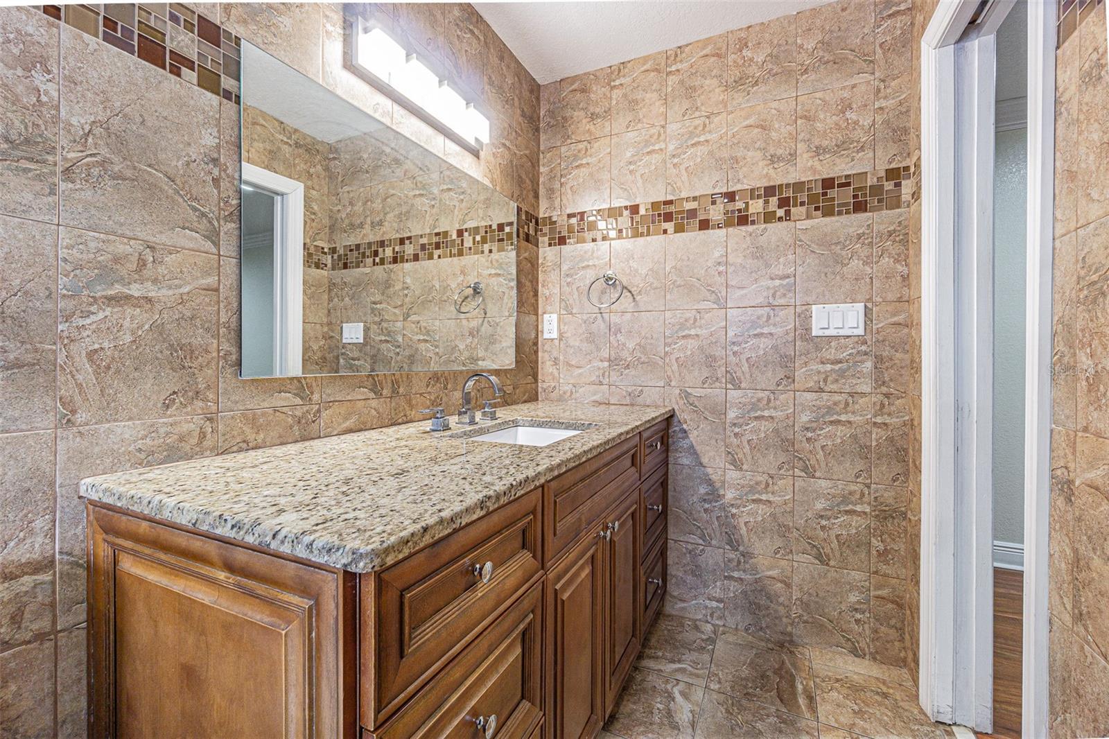 3112 W HENRY AVE, TAMPA, FL, 33614