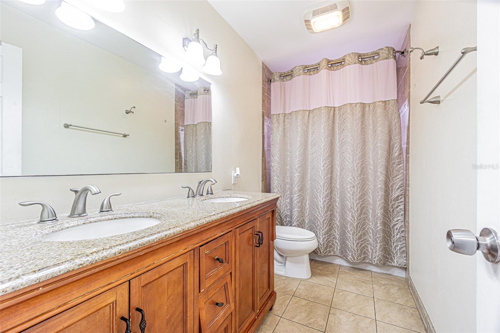 3112 W HENRY AVE, TAMPA, FL, 33614