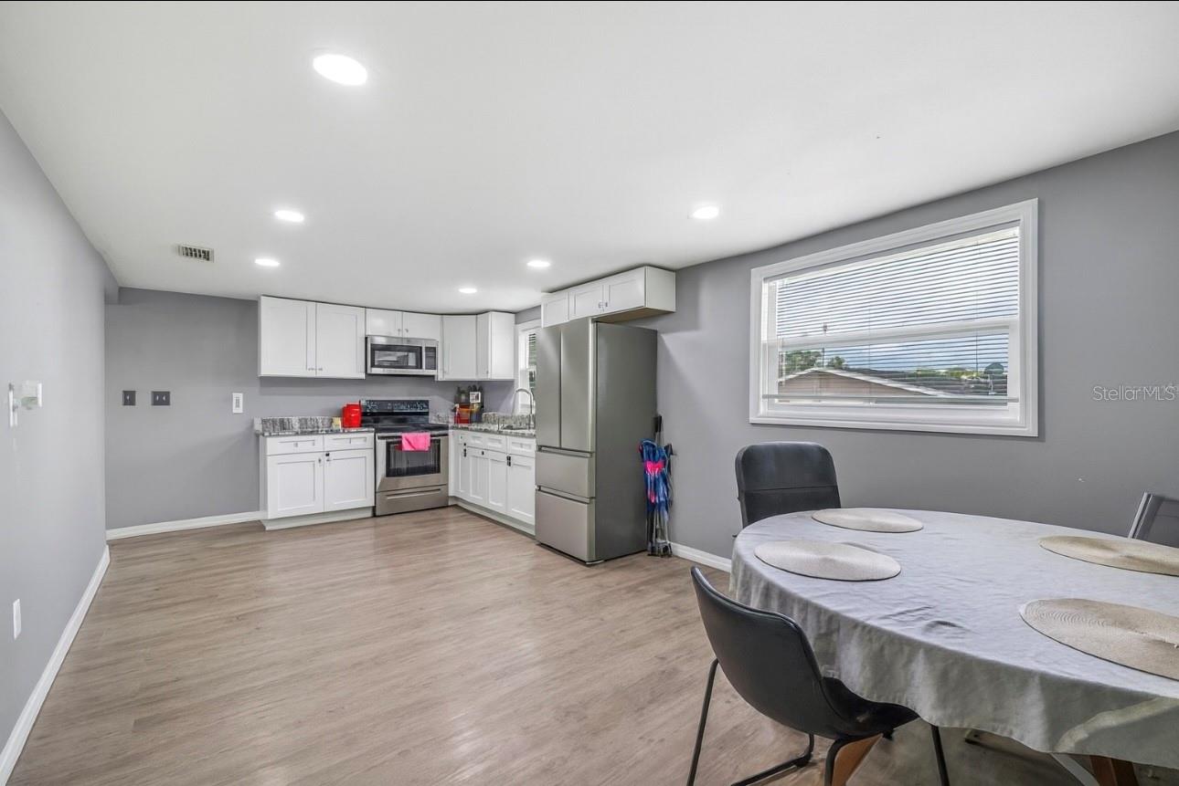 311 SW 3RD AVE, MULBERRY, FL, 33860