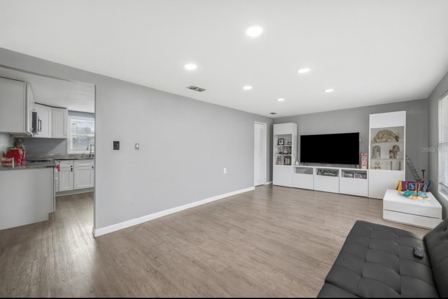 311 SW 3RD AVE, MULBERRY, FL, 33860