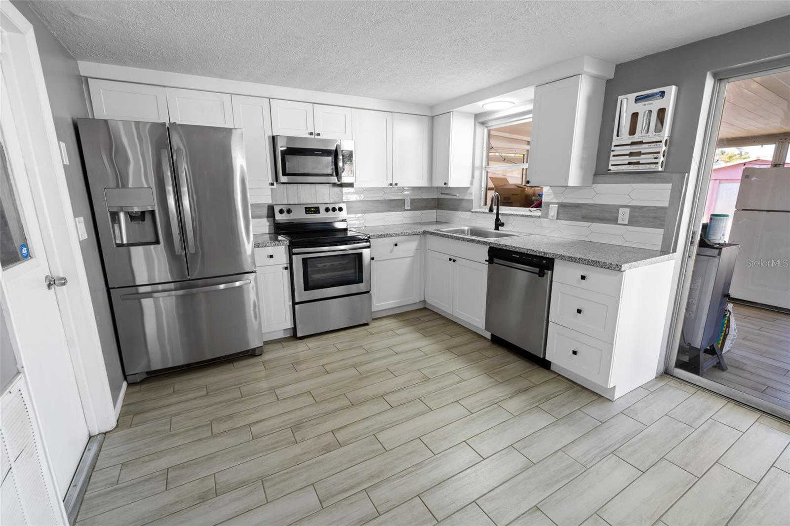 3811 CEDARWOOD DR, HOLIDAY, FL, 34691