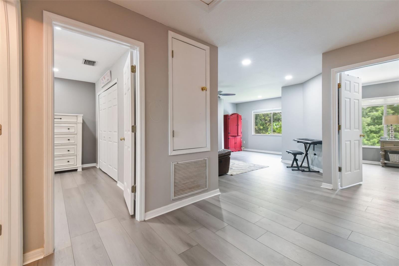 19426 SANDY SPRINGS CIR, LUTZ, FL, 33558