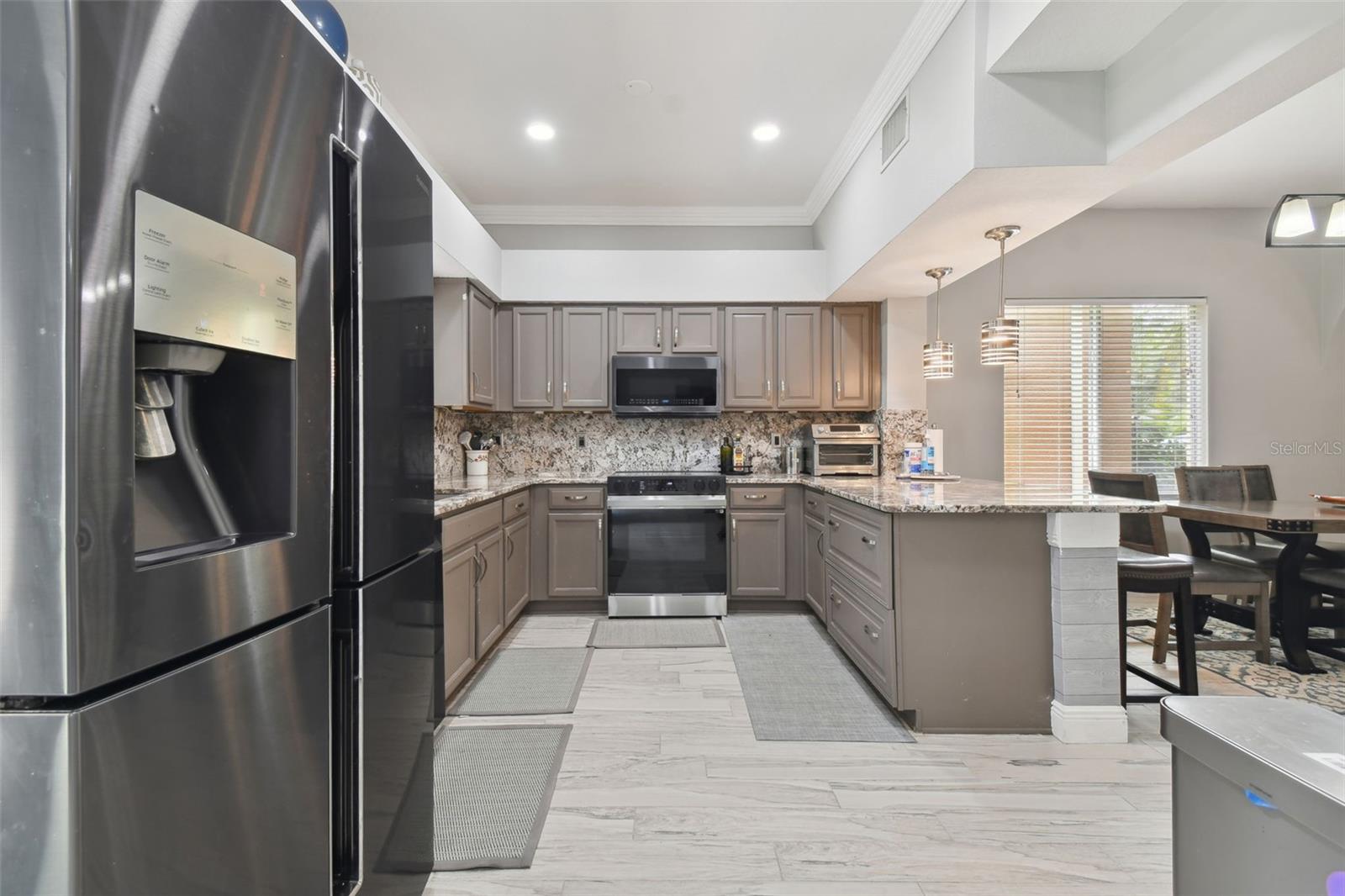 19426 SANDY SPRINGS CIR, LUTZ, FL, 33558