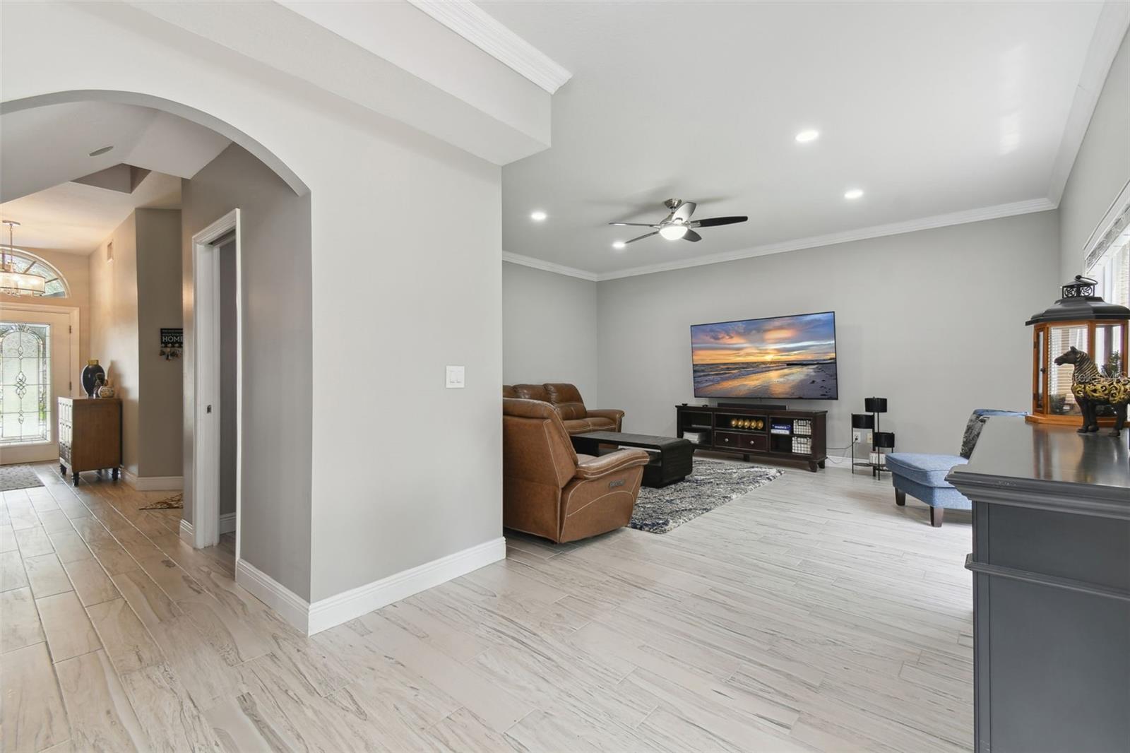 19426 SANDY SPRINGS CIR, LUTZ, FL, 33558