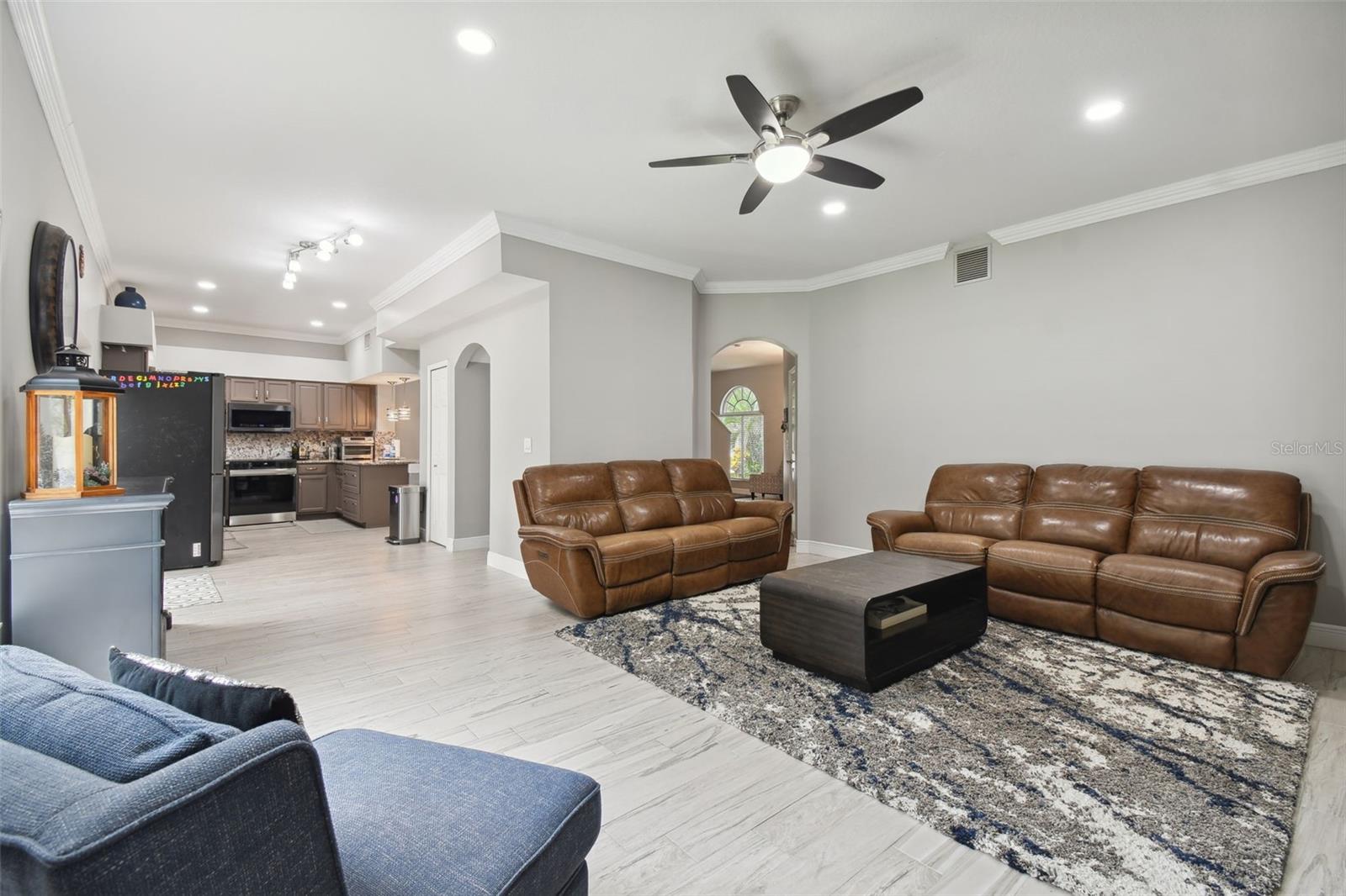 19426 SANDY SPRINGS CIR, LUTZ, FL, 33558