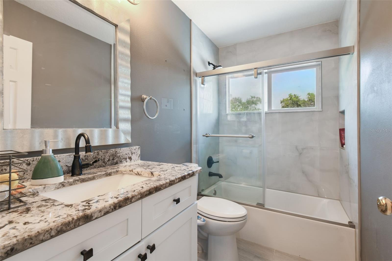 19426 SANDY SPRINGS CIR, LUTZ, FL, 33558