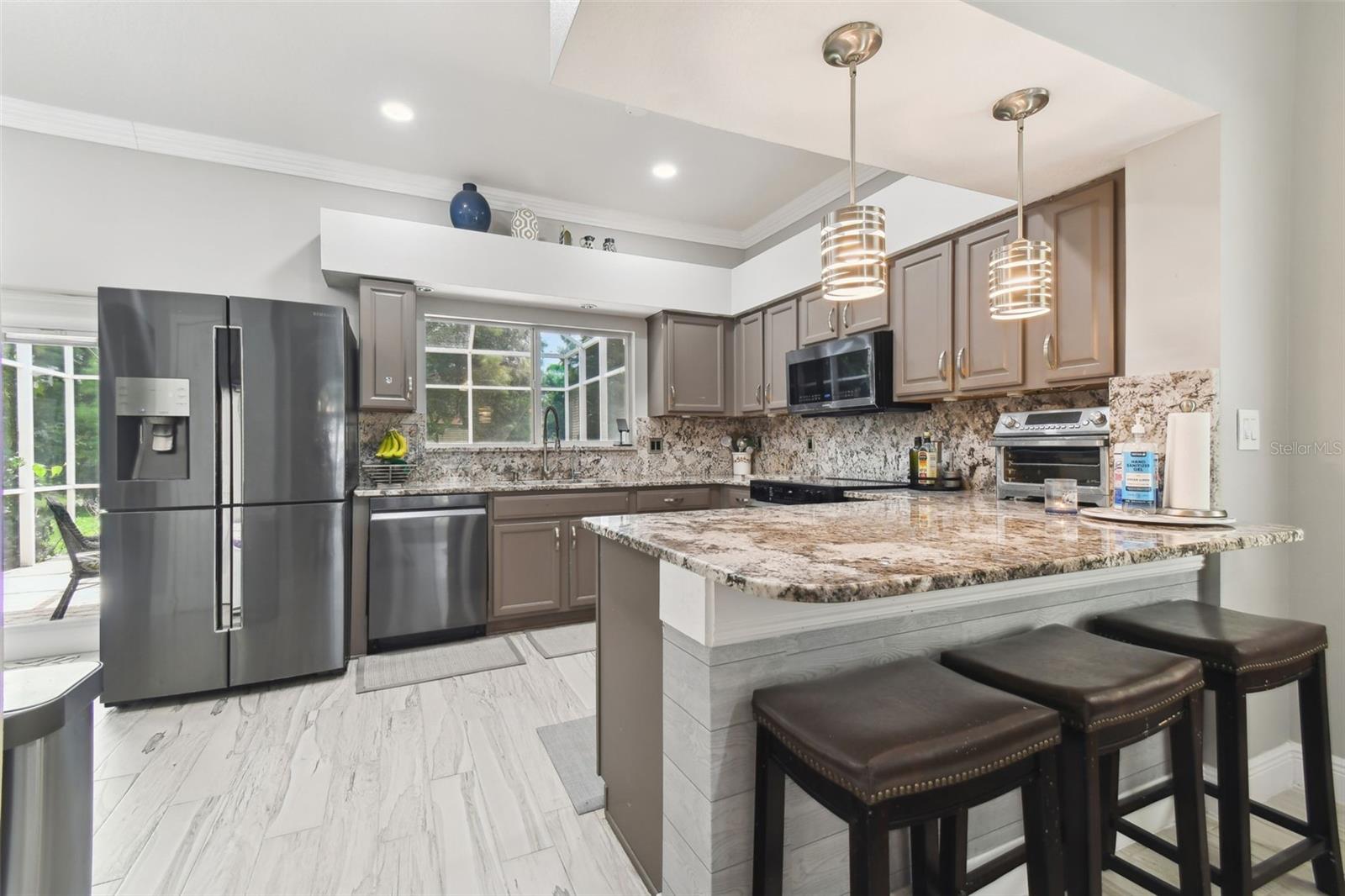 19426 SANDY SPRINGS CIR, LUTZ, FL, 33558