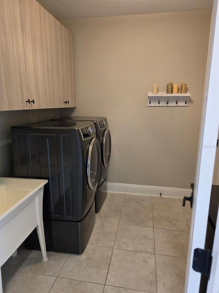 WHISPERING OAKS PRESERVE PH 1, WESLEY CHAPEL, FL, 33545