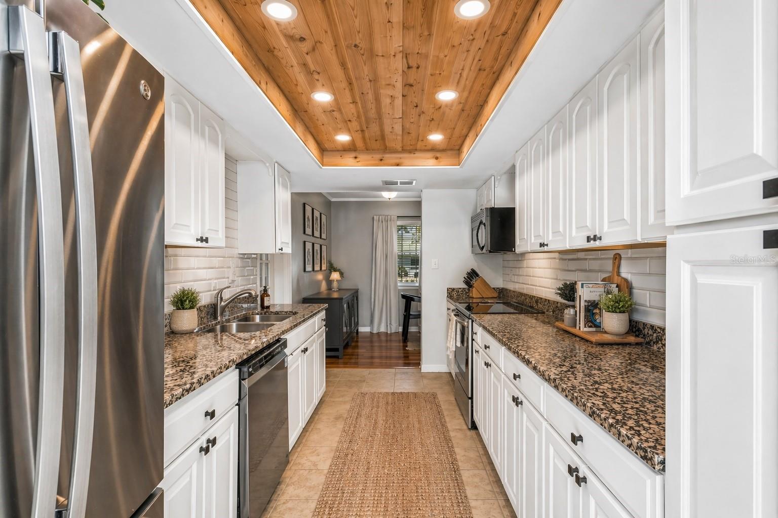 4100 W TYSON AVE, TAMPA, FL, 33611