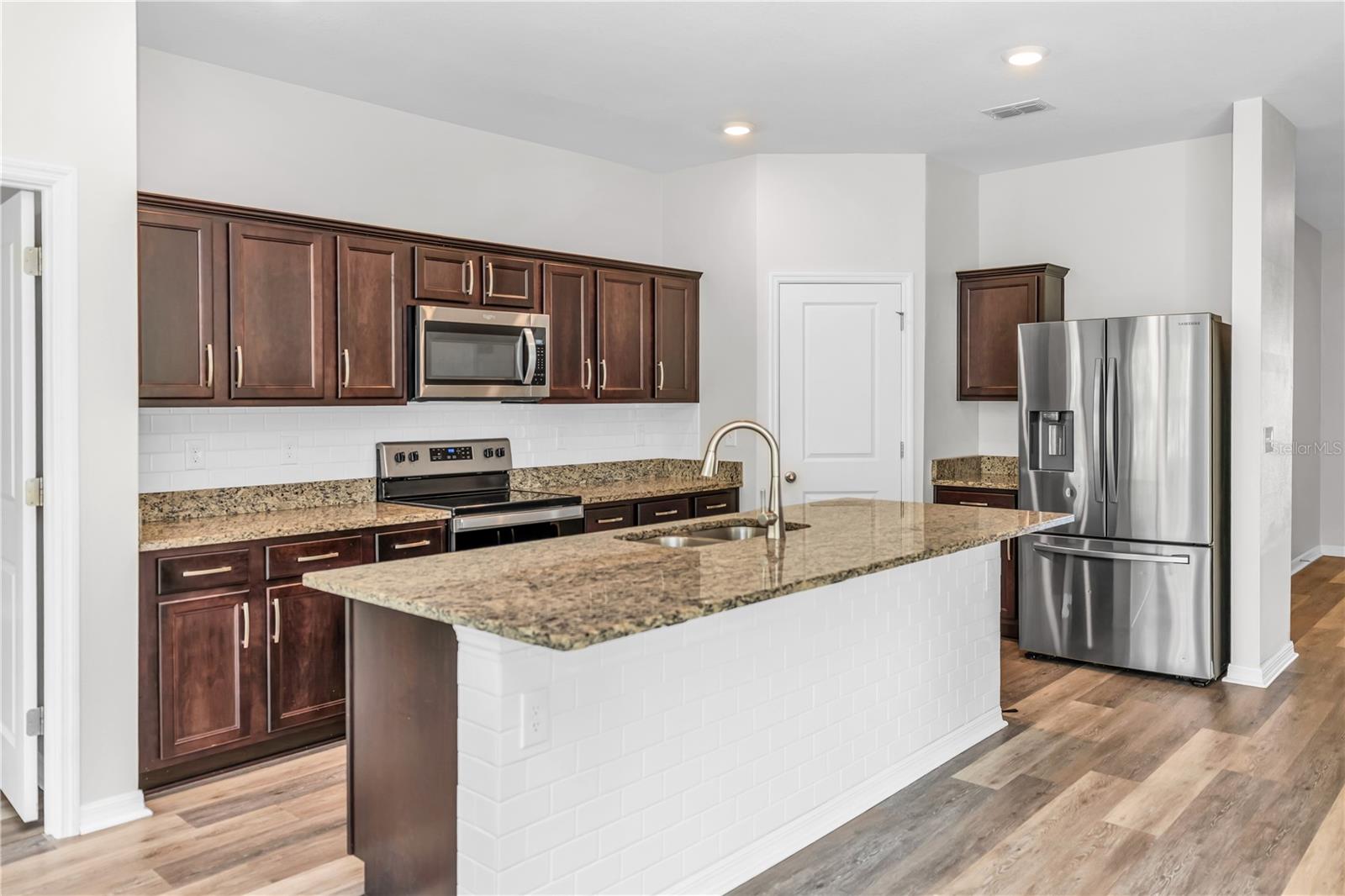 2855 NEVERLAND DR, NEW SMYRNA BEACH, FL, 32168