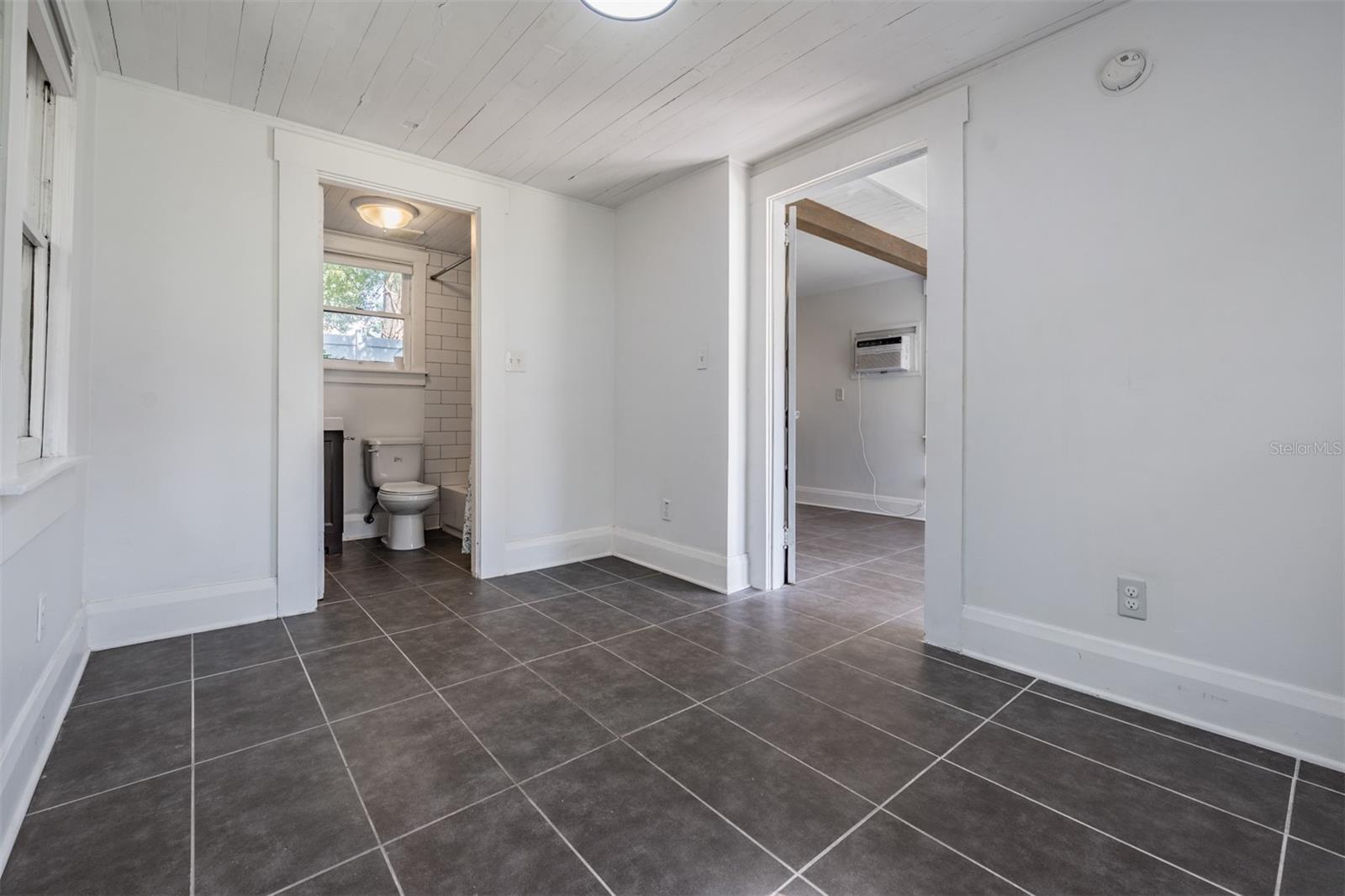 4109 N SEMINOLE AVE, TAMPA, FL, 33603