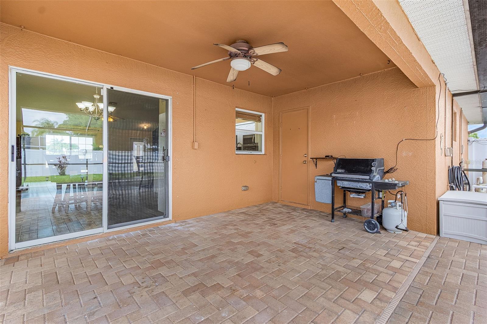 1215 SE 27TH ST, CAPE CORAL, FL, 33904