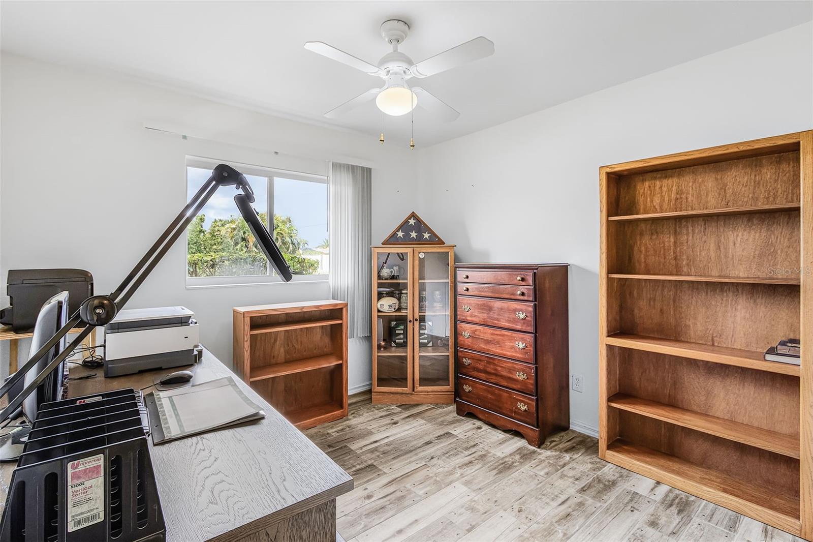 1215 SE 27TH ST, CAPE CORAL, FL, 33904