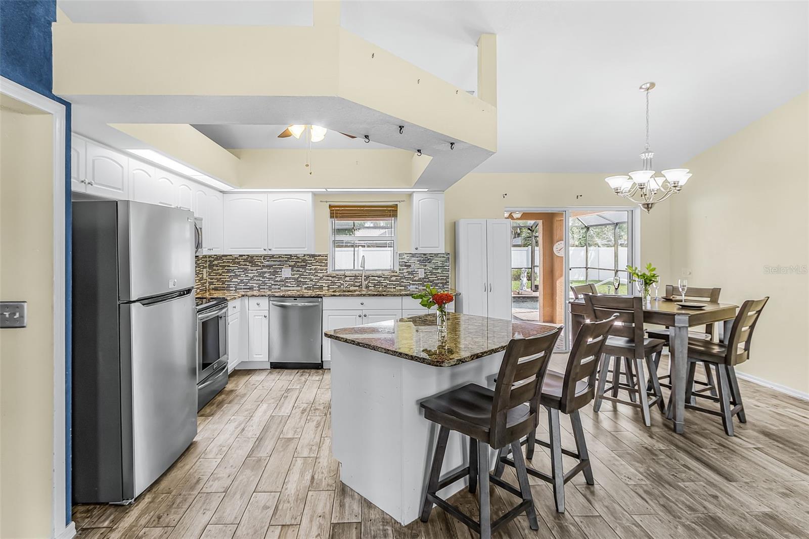 1215 SE 27TH ST, CAPE CORAL, FL, 33904