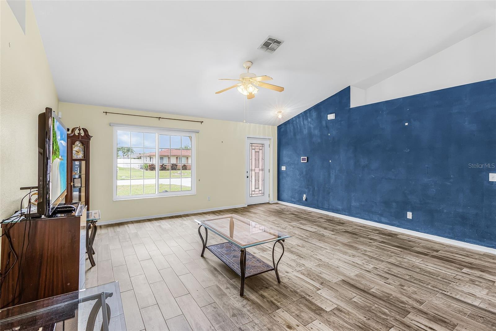 1215 SE 27TH ST, CAPE CORAL, FL, 33904