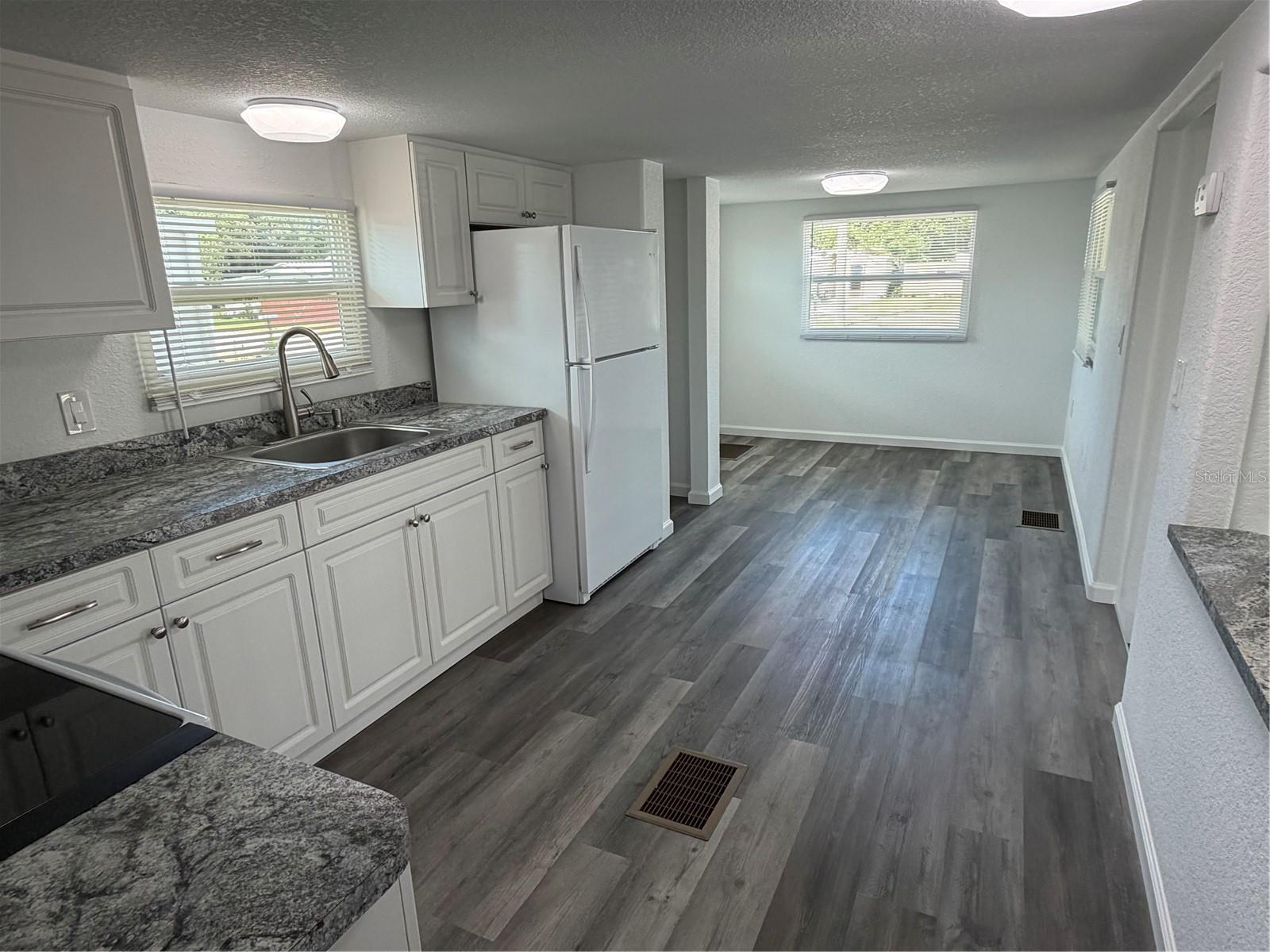 206 RAVENNA ST N, NOKOMIS, FL, 34275