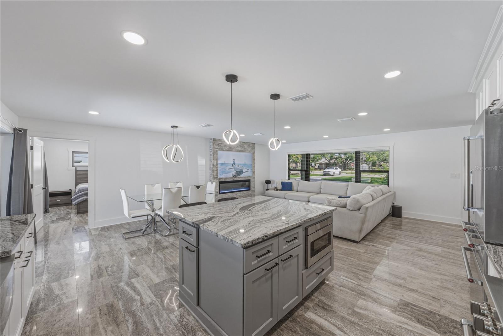 4201 37TH ST S, ST PETERSBURG, FL, 33711