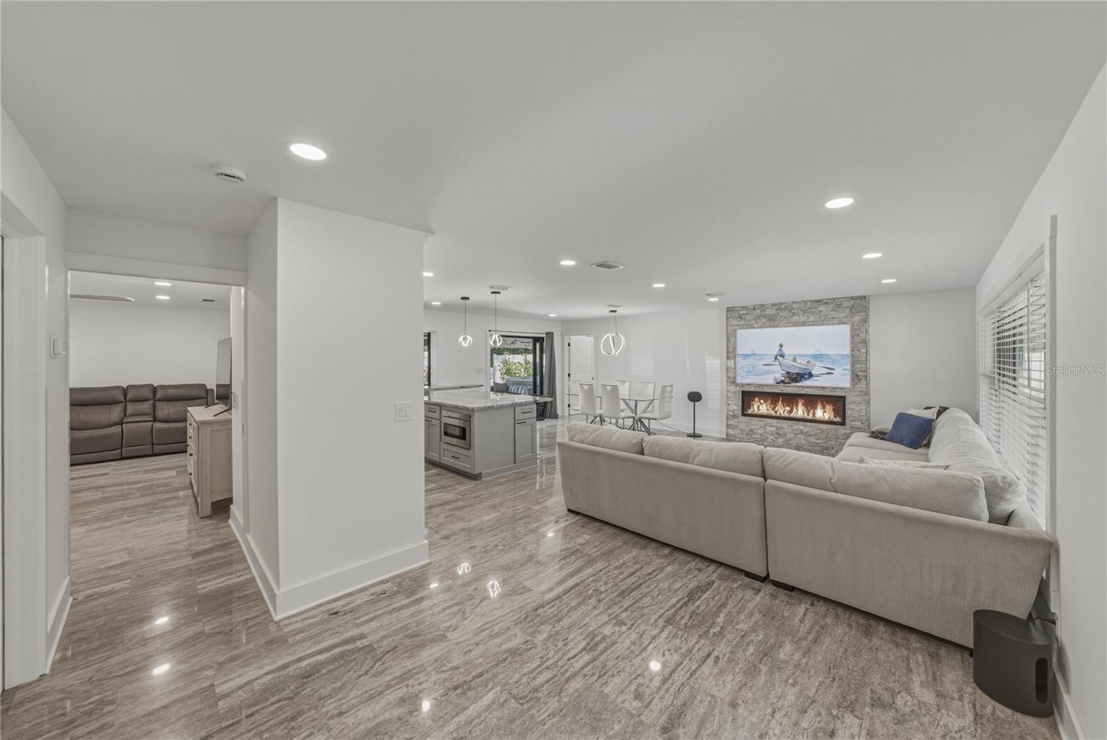 4201 37TH ST S, ST PETERSBURG, FL, 33711
