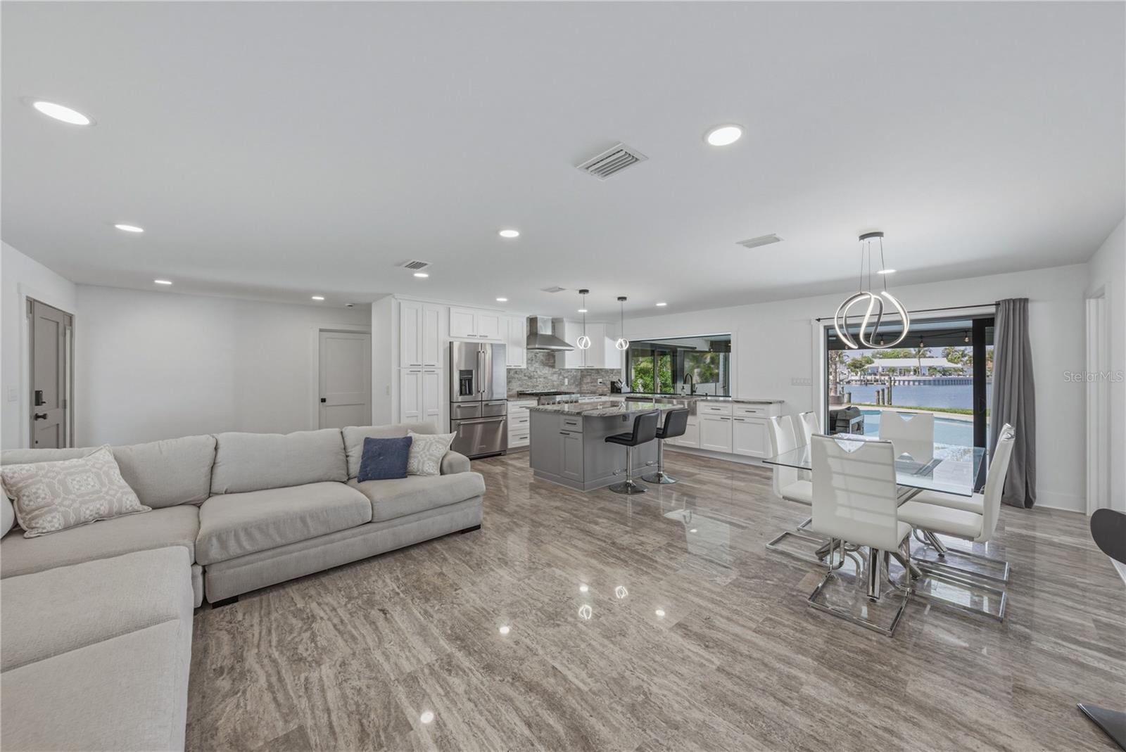 4201 37TH ST S, ST PETERSBURG, FL, 33711