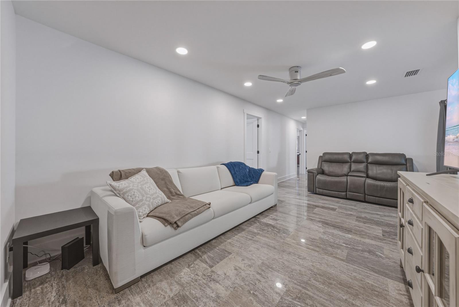 4201 37TH ST S, ST PETERSBURG, FL, 33711