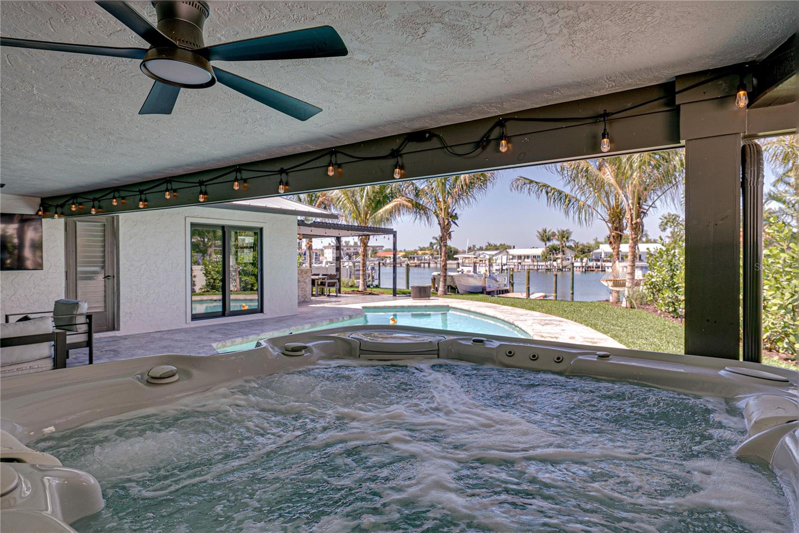 4201 37TH ST S, ST PETERSBURG, FL, 33711