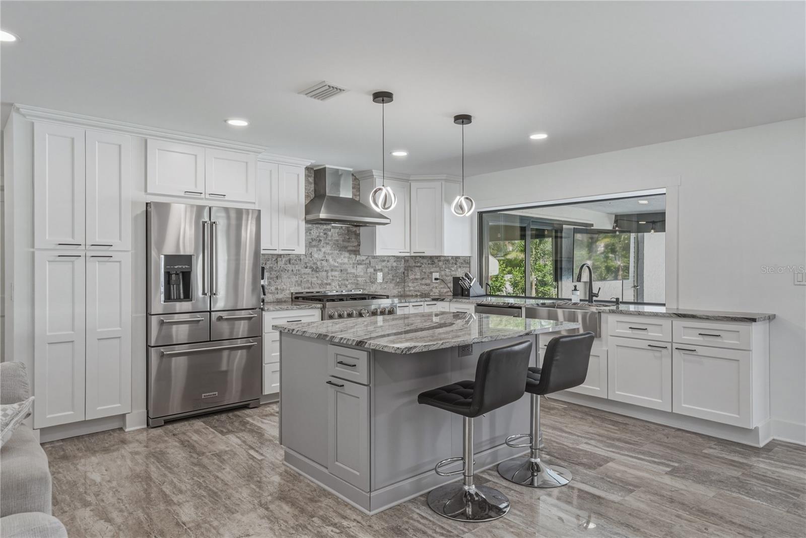 4201 37TH ST S, ST PETERSBURG, FL, 33711