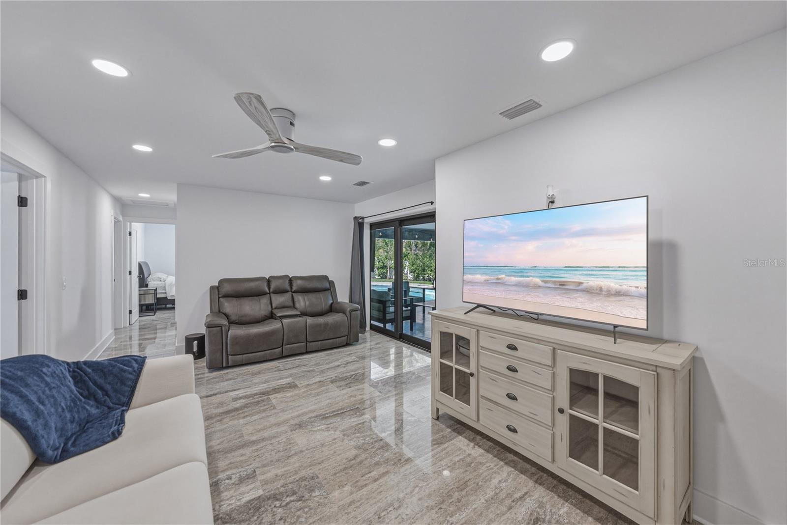 4201 37TH ST S, ST PETERSBURG, FL, 33711