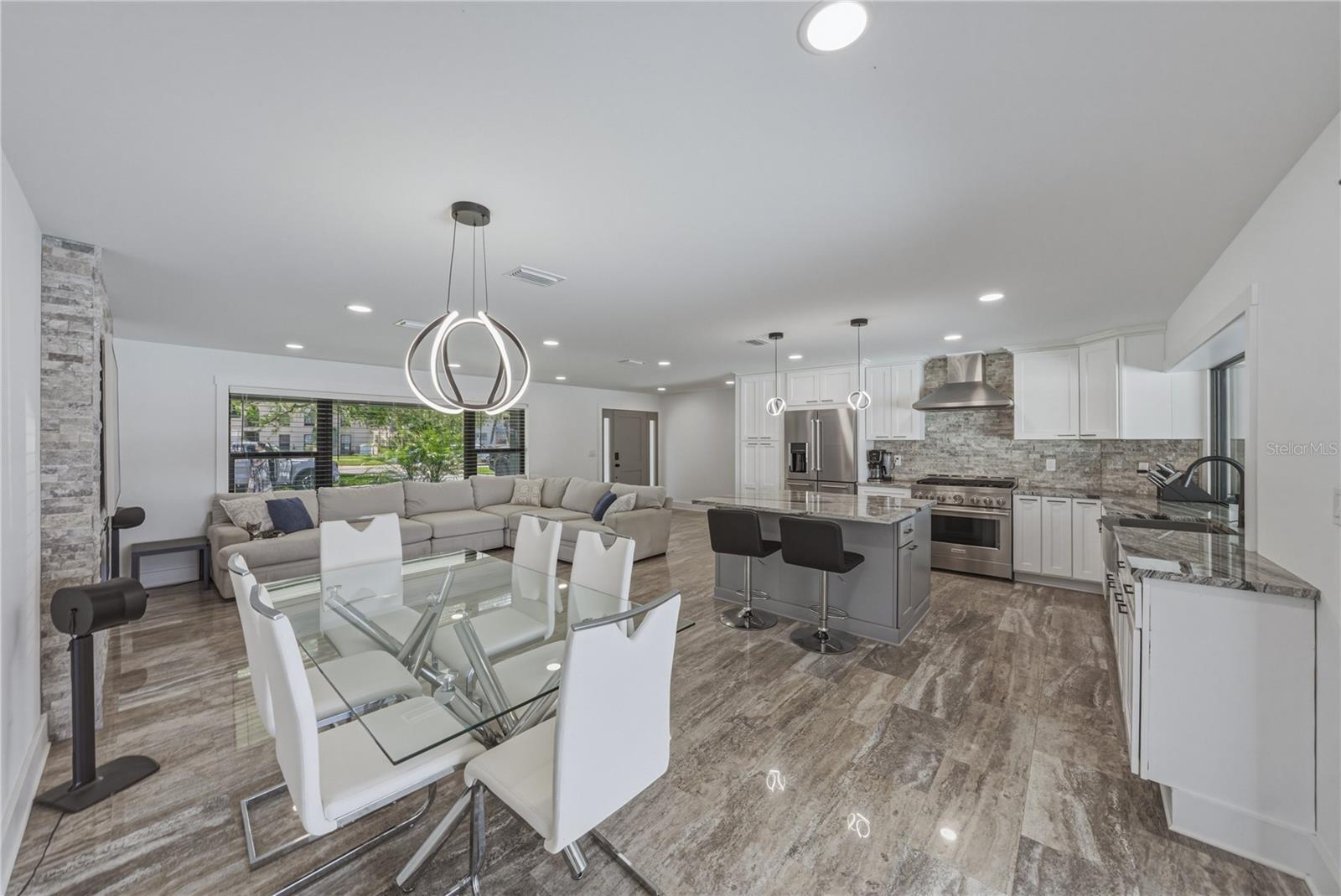 4201 37TH ST S, ST PETERSBURG, FL, 33711