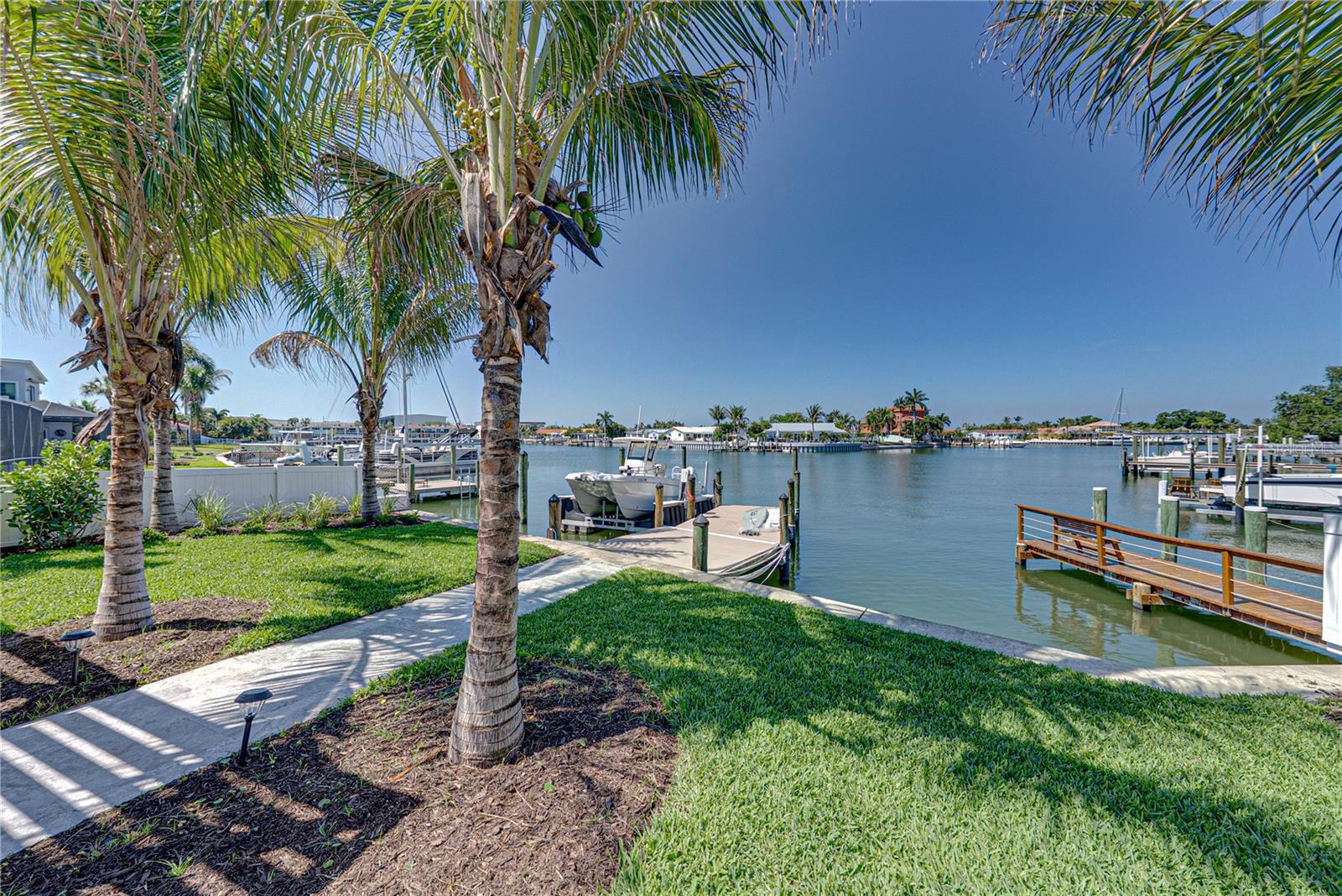 4201 37TH ST S, ST PETERSBURG, FL, 33711