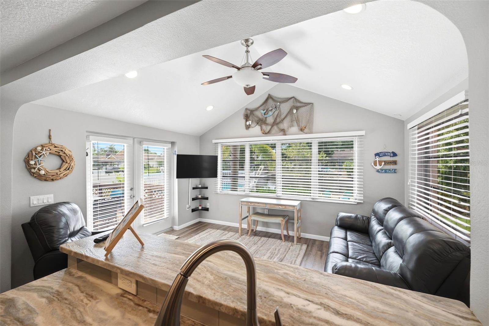 51 CYPRESS DR, PALM HARBOR, FL, 34684