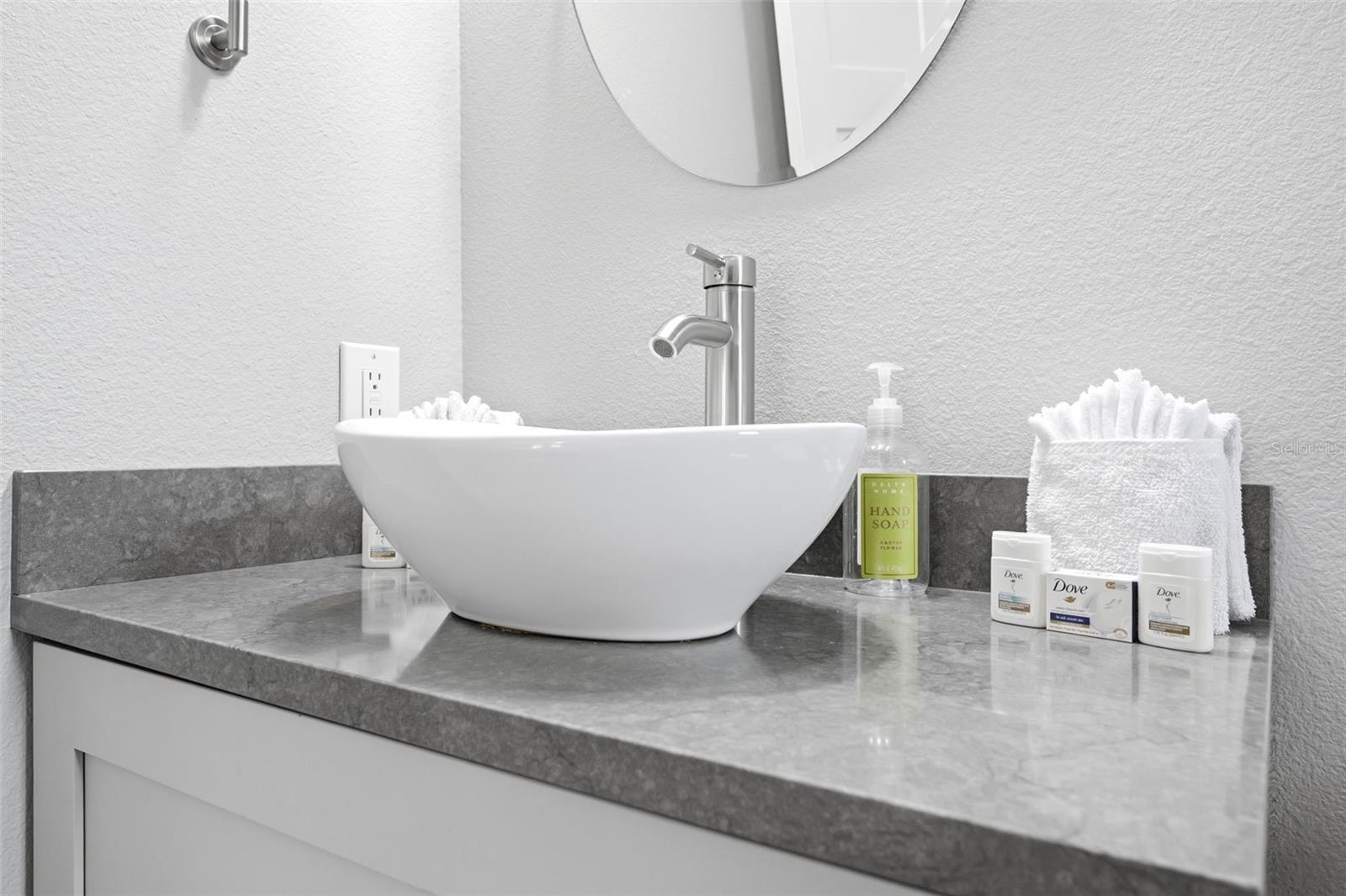 51 CYPRESS DR, PALM HARBOR, FL, 34684