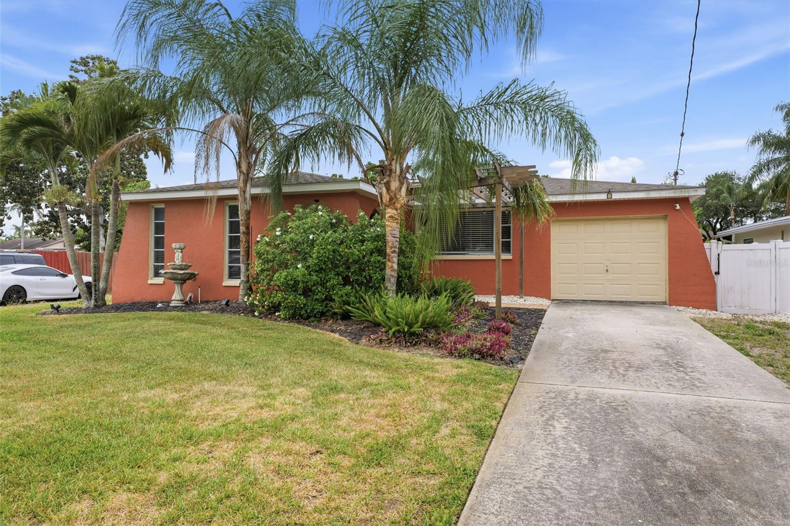 51 CYPRESS DR, PALM HARBOR, FL, 34684