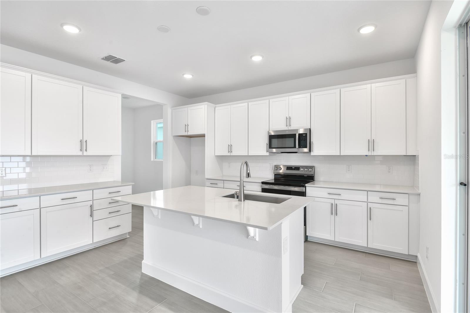 143 WATERSTONE LOOP, TAVARES, FL, 32778