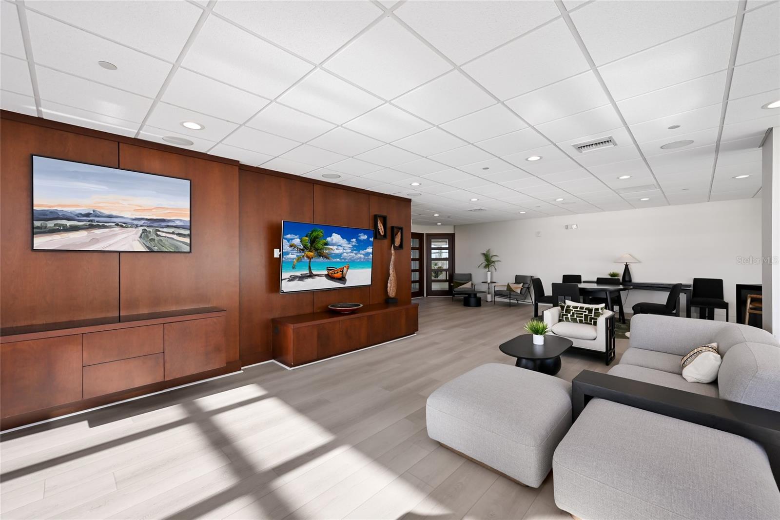 988 BLVD OF THE ARTS #1710, SARASOTA, FL, 34236