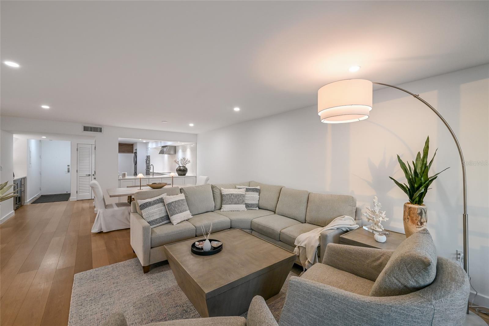 988 BLVD OF THE ARTS #1710, SARASOTA, FL, 34236