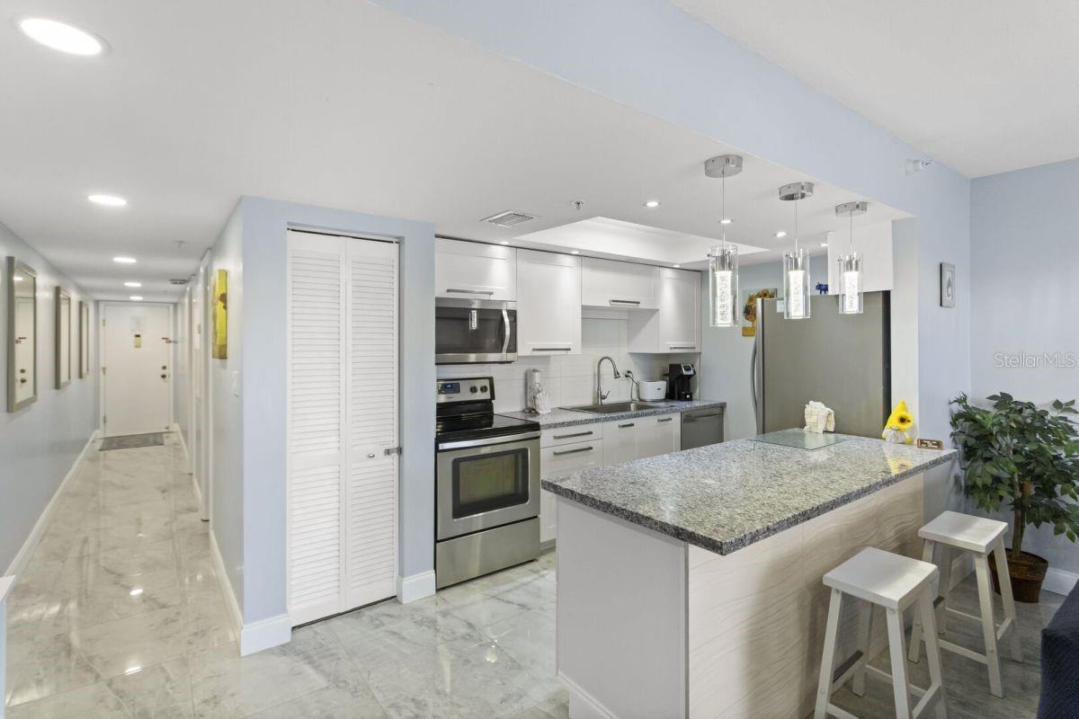 50 GULF BLVD #206, INDIAN ROCKS BEACH, FL, 33785